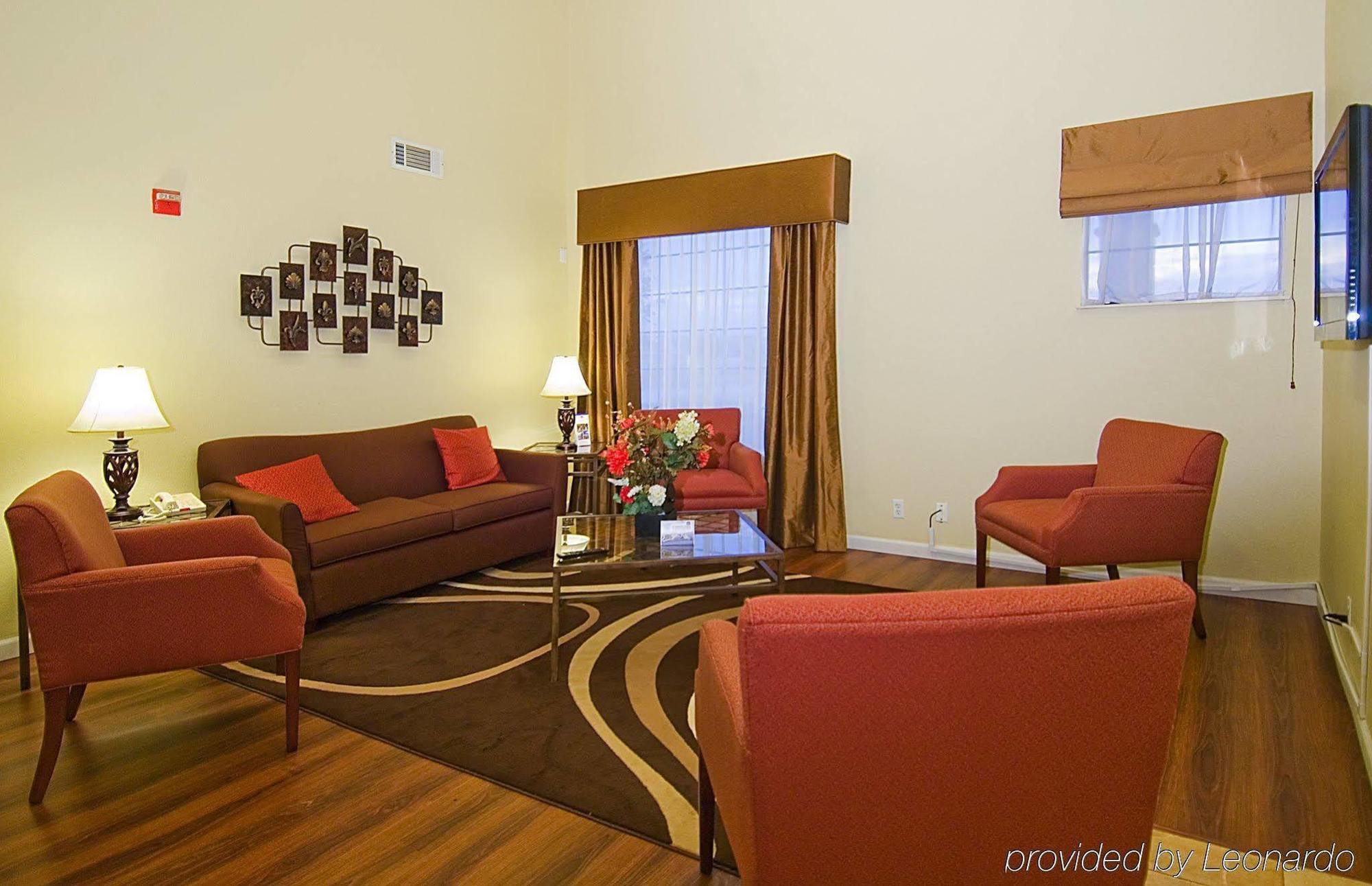 Quality Inn & Suites Fort Worth Interior photo